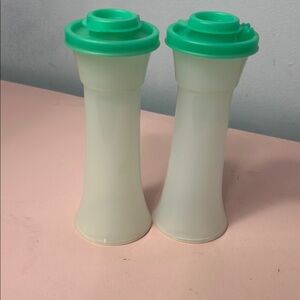 Tupperware Teal Salt & Pepper Shakers